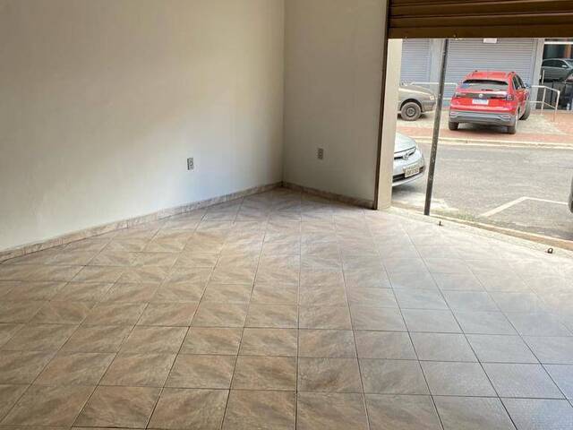 Sala para Locação em Itabirito - 4