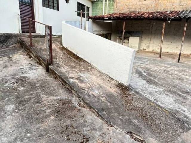 #896 - Casa para Locação em Itabirito - MG - 2
