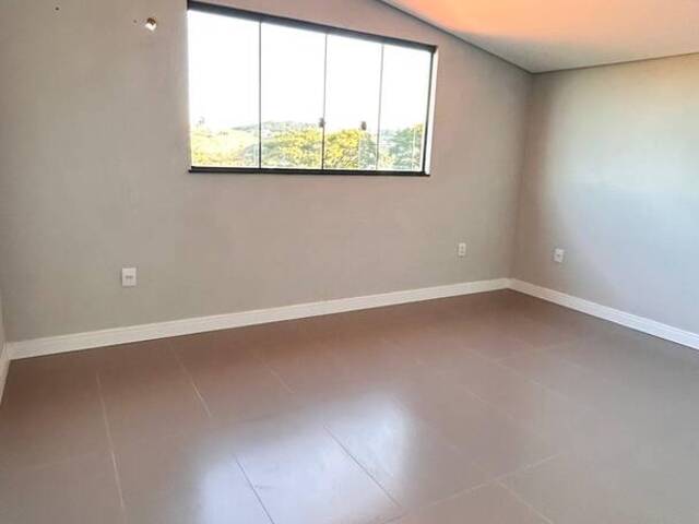 Casa para Locação em Itabirito - 4