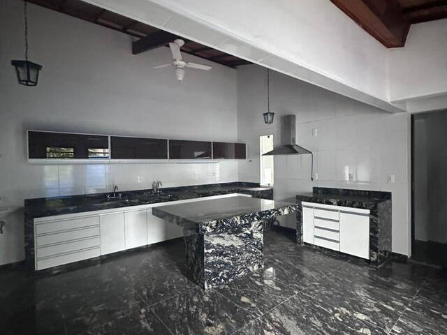 #971 - Casa para Locação em Itabirito - MG - 2