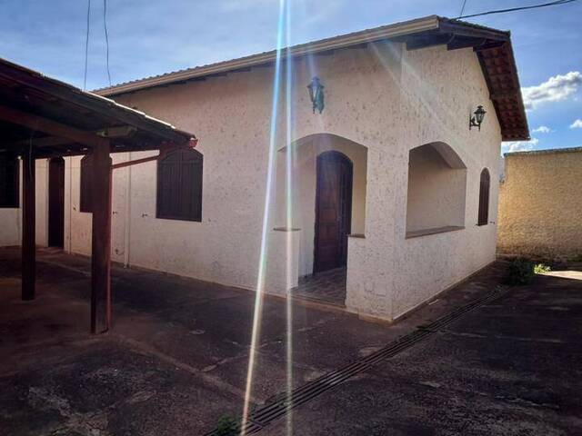 #979 - Casa para Locação em Itabirito - MG - 1
