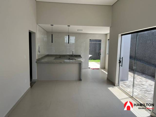 #988 - Casa para Venda em Itabirito - MG - 2