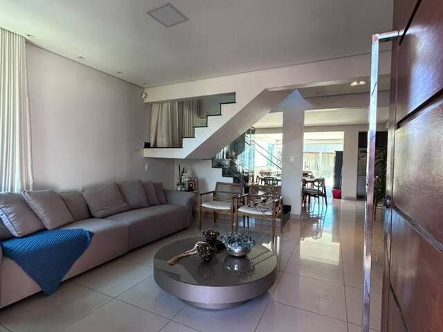 #1025 - Casa para Venda em Itabirito - MG - 2