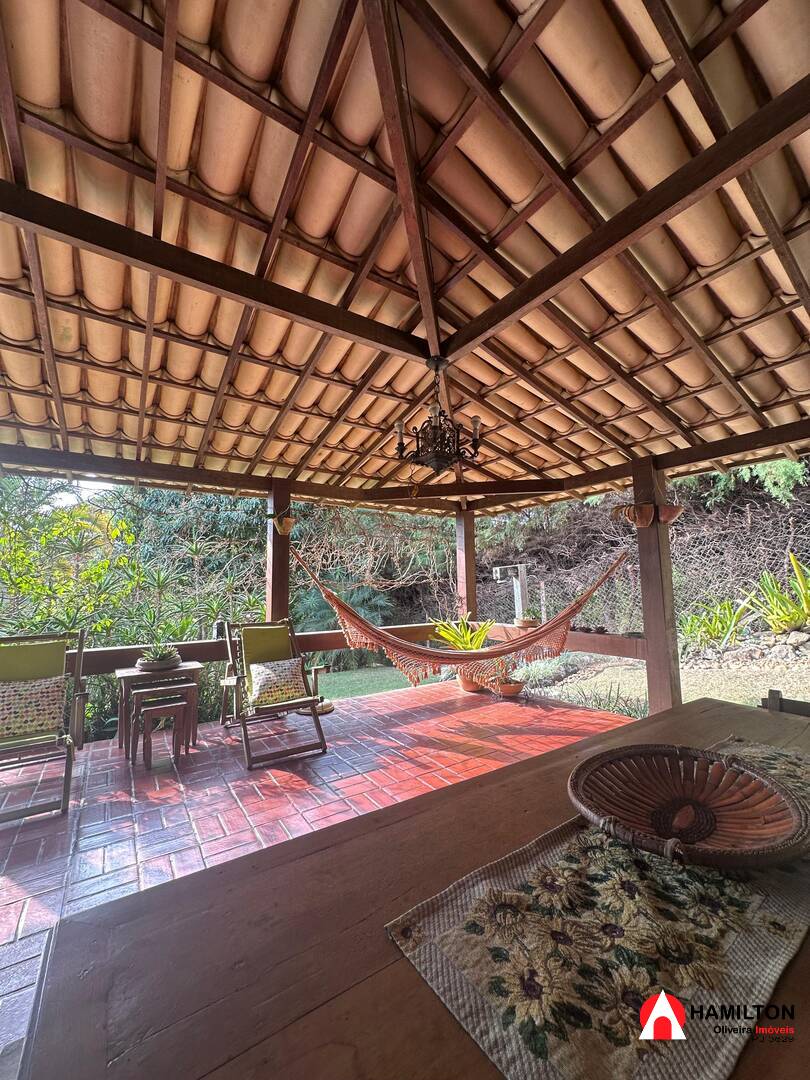 Casa charmosa cercada de natureza na Paragem do Tripuí