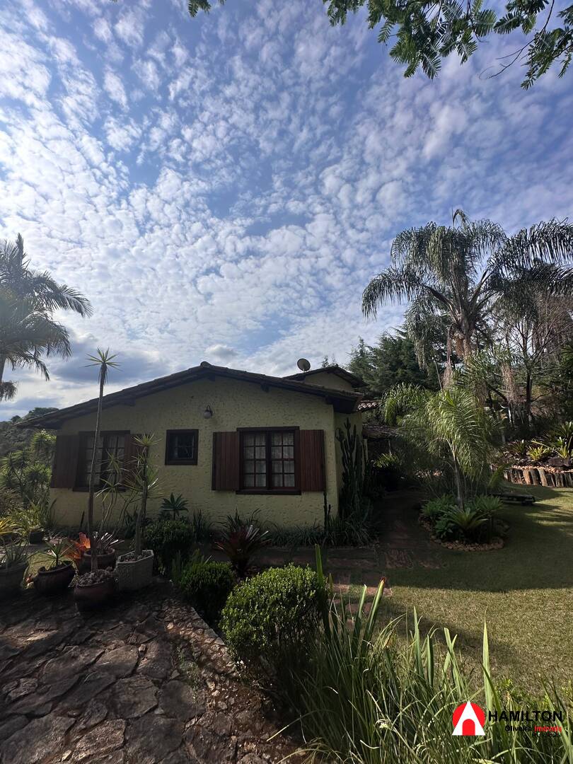 Casa charmosa cercada de natureza na Paragem do Tripuí