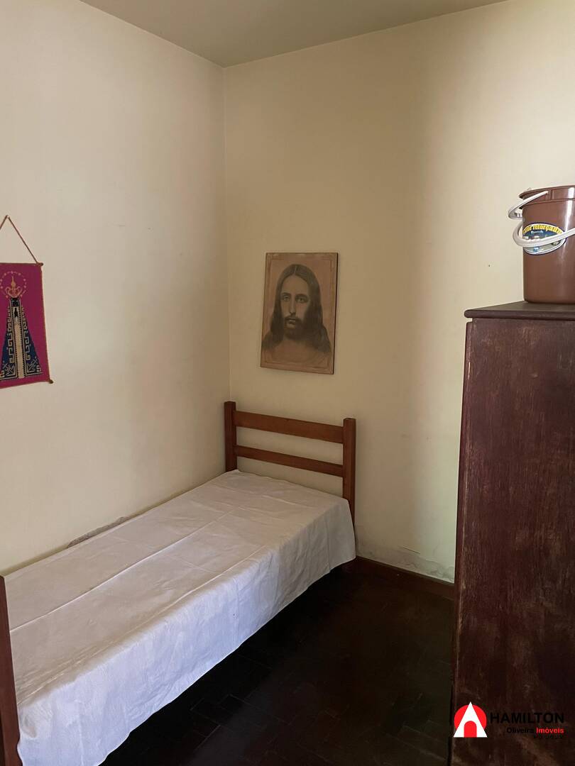 Casa à venda no bairro Santa Efigênia – Itabirito (porteira fechada)