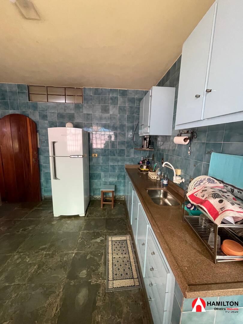 Casa à venda no bairro Santa Efigênia – Itabirito (porteira fechada)